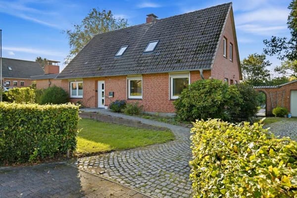Immobilie in Neuberend - Das Traumhaus für Familien - Saniert, neue Elektrik & Fernwärme - Bild 1