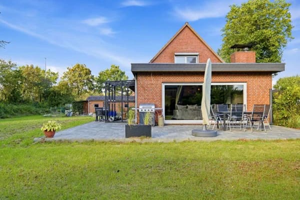 Immobilie in Neuberend - Das Traumhaus für Familien - Saniert, neue Elektrik & Fernwärme - Bild 3