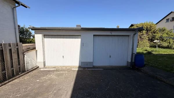 Immobilie in Rauenberg - Zweifamilienhaus mit zwei Garagen und großem Grundstück · Sofort verfügbar · Unvermietetes Objekt  - Bild 1