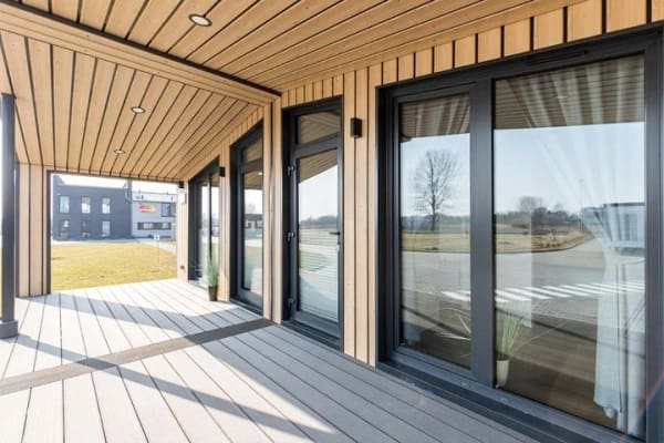 Immobilie in Hersbruck - MIAMI BEACH LODGE – 96 m²  Barrierefrei & Schlüsselfertig! - Bild 0