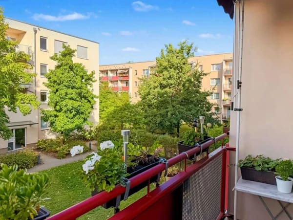 Immobilie in Potsdam - Attraktive 3-Zimmer-Eigentumswohnung mit zwei Balkonen in Potsdam-Bornstedt - Bild 2