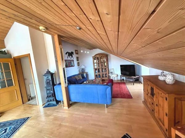 Immobilie in Schlier - Sonnige Dachgeschosswohnung in Schlier-Unterankenreute - Bild 2