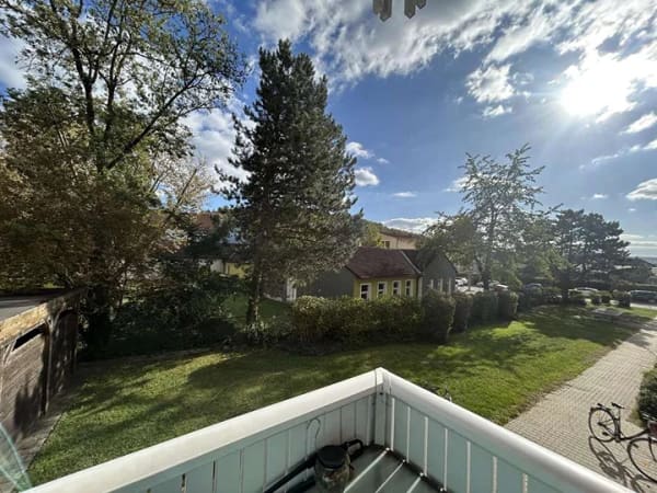 Immobilie in Schwandorf - Vermietete Eigentumswohnung mit Balkon in zentraler Lage - Bild 2