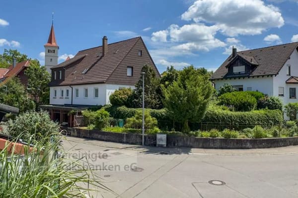 Immobilie in Altdorf - Ein Unikat mit Geschichte und Perspektive - Exklusives MFH auf großzügigem Eckgrundstück - Bild 2