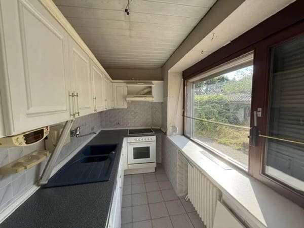 Immobilie in Lebach - Einfamilienhaus mit  großzügiger Garage und vielseitigem Platzangebot in Lebach- Niedersaubach - Bild 3