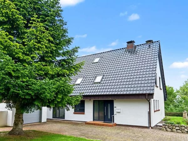Immobilie in Stapel - Wohnen mit Wasserblick - bezugsfertiges Einfamilienhaus zu verkaufen in Stapel - Bild 0