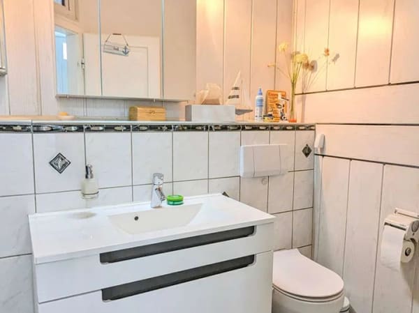 Immobilie in Haßloch - Einzigartiges Hofhaus mit Pool und modernster Haustechnik - Bild 2