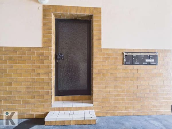 Immobilie in Ludwigshafen am Rhein - Mehrfamilienhaus mit Entwicklungspotenzial in Ludwigshafen-Friesenheim - Bild 2