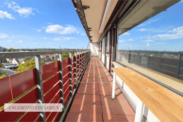 Immobilie in Sankt Augustin - Wohnkomfort auf 109 m² in Sankt Augustin – großer Balkon, Aufzug und 4 Zimmer - Bild 0