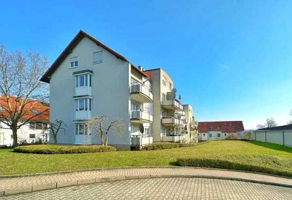 Immobilie in Bretten - Frisch renovierte Eigentumswohnung – gut vermietet und gepflegt! - Bild 0