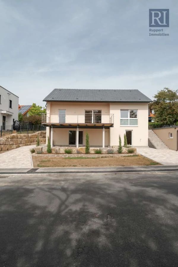 Immobilie in Marktbreit - Modernes Mehrparteienhaus mit flexibler Nutzung - Bild 0
