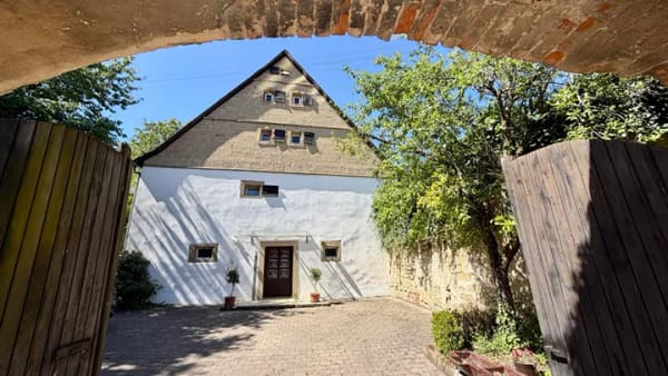 Immobilie in Weinsberg - Historisches Juwel aus 1749 - Wohnen und Arbeiten unter einem Dach - Bild 0