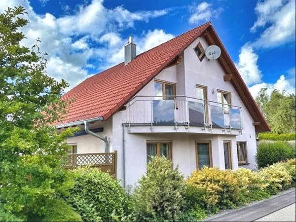 Immobilie in Ilshofen - Sehr gepflegtes Wohnhaus in schöner Siedlungslage - Bild 1