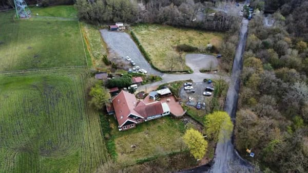 Immobilie in Isterberg - Gaststätte in traumhafter Lage am Aussichtsturm Isterberg. - Bild 0