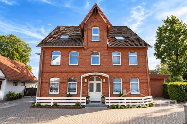 Immobilie in Apelern - KÜSTER IMMOBILIEN präsentiert: 4 Wohneinheiten – kernsaniert & voll vermietet für Kapitalanleger - Bild 0