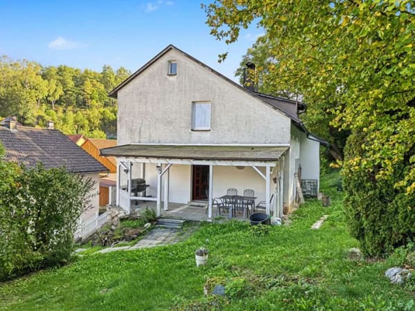 Immobilie in Hollfeld - Charmantes Einfamilienhaus, idyllisch gelegen mit
zeitgemäßen Renovierungen in Krögelstein - Bild 2