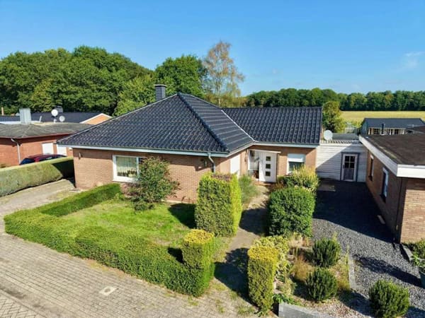 Immobilie in Emlichheim - Gemütlicher Bungalow mit großem Grundstück in Emlichheim - Bild 1