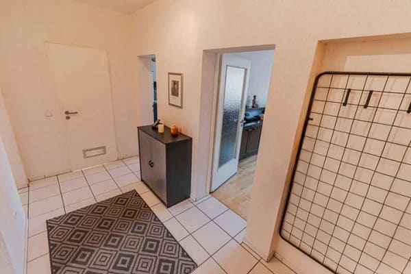 Immobilie in Neukirchen-Vluyn - Attraktive Kapitalanlage im Herzen von Neukirchen: Gepflegte 3-Zimmer- Eigentumswohnung mit zwei Bal - Bild 3