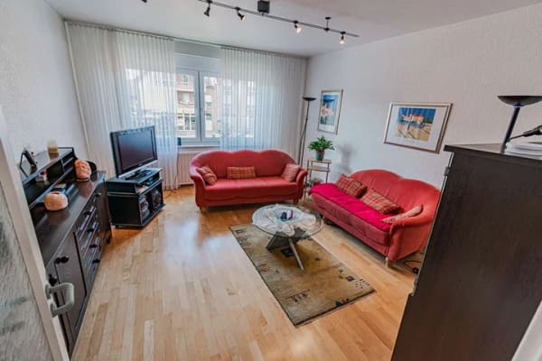 Immobilie in Neukirchen-Vluyn - Attraktive Kapitalanlage im Herzen von Neukirchen: Gepflegte 3-Zimmer- Eigentumswohnung mit zwei Bal - Bild 4