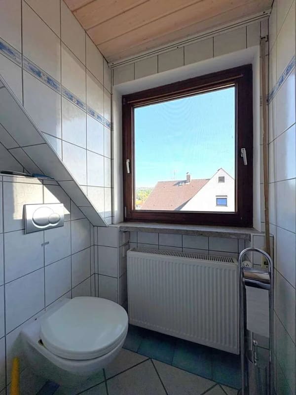 Immobilie in Kelheim - Attraktive 2-Zimmer-Dachgeschosswohnung mit Wohlfühlfaktor - Bild 4