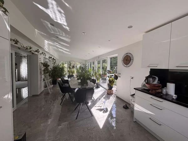 Immobilie in Idstein - Freistehendes EFH mit 180 m² - auch teilbar in 2 Wohnungen + gr. Garten Idstein-Wörsdorf € 500.000,- - Bild 3