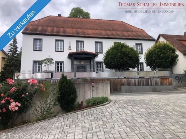 Immobilie in Hohenburg - Kernsaniertes Historisches MFH mit außergewöhnliches Entwicklungspotential - Bild 0