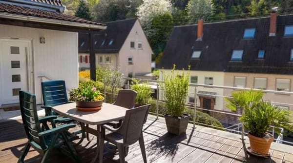 Immobilie in Dossenheim - Zweifamilienhaus mit Garten & Carport – ideal für Eigennutzer mit Vermietungsoption - Bild 1