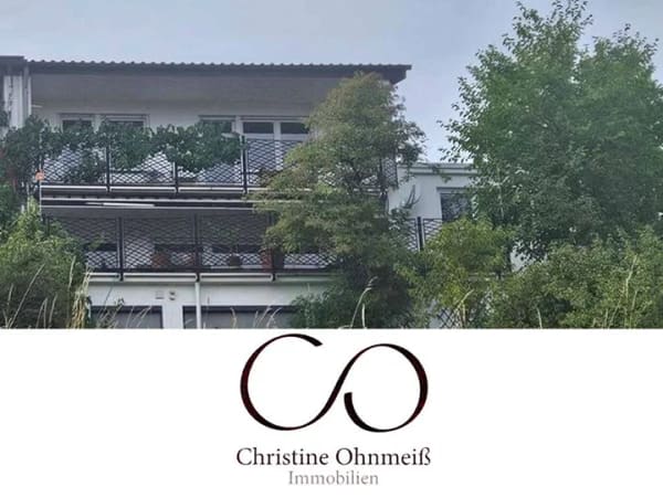 Immobilie in Ohmden - Haus mit vielen Extras: Bosch-Wärmepumpe, PV-Anlage, Kachelofen, Sauna, Sonnenterrasse, Aussicht... - Bild 0