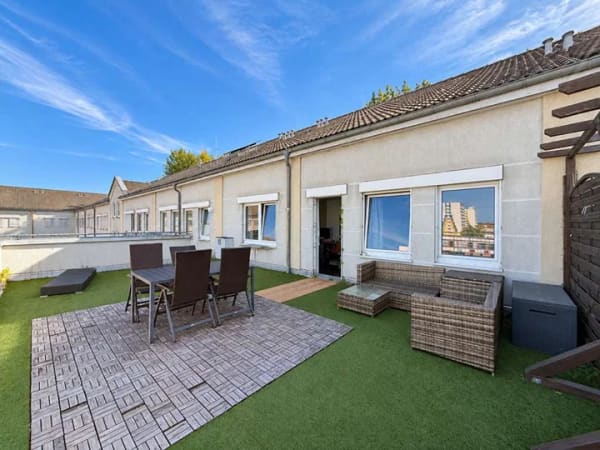 Immobilie in Hennigsdorf - 2 Zimmer mit Dachterrasse und Aufzug im Herzen von Hennigsdorf - Bild 0