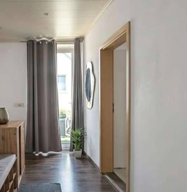 Immobilie in Vohburg an der Donau - Charmante Dachgeschosswohnung mit 116 m², Balkon und Blick über die Vohburger Altstadt - Bild 3