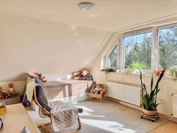 Immobilie in Spenge - Großzügige Doppelhaushälfte mit Balkon, Garten und viel Potenzial in Spenge Hücker-Aschen - Bild 4