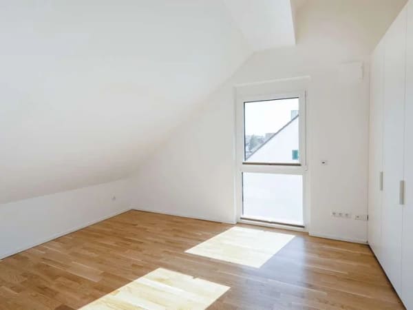 Immobilie in Eresing - MODERNE UND BARRIEREFREIE DACHGESCHOSSWOHNUNG IN ERESING - Bild 3