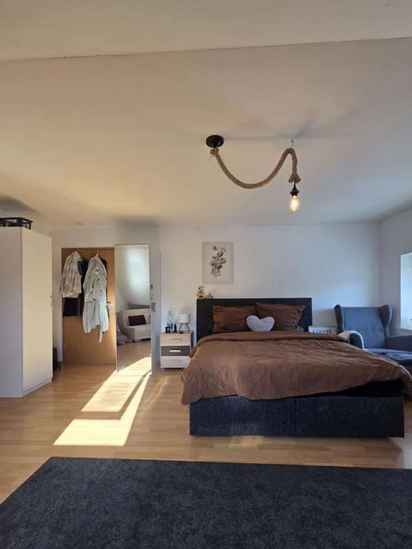 Immobilie in Landshut - *Altbau!* schöne 2 Zimmer DG-Wohnung! - Bild 3