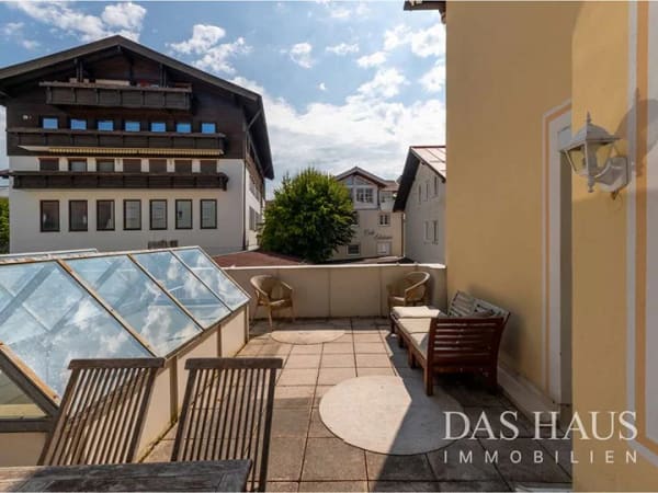 Immobilie in Sonthofen - Modernisierte 2-Zimmer-Stadtwohnung mit großzügiger Dachterrasse | Sonthofen Zentrum - Bild 2