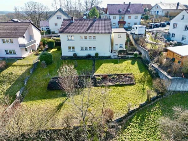 Immobilie in Rentweinsdorf - Eigennutzer aufgepasst, freier Blick auf Rentweinsdorf - EFH mit Potential für eure Familie - Bild 3