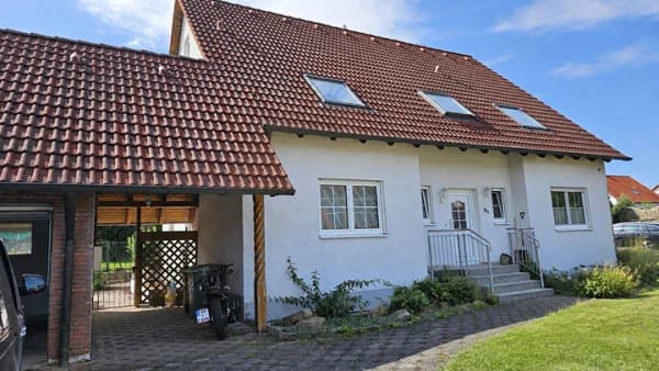 Immobilie in Oberdachstetten - Kapitalanlage mit Hausverstand – und drei Wohnungen inklusive - Bild 0