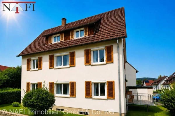 Immobilie in Urbach - ** Immobilienperle in bester Lage: Mehrfamilienhaus mit riesigem Grundstück und 3 Garagen ** - Bild 1