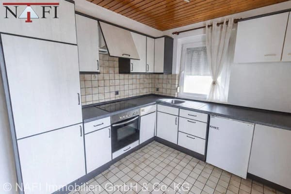 Immobilie in Urbach - ** Immobilienperle in bester Lage: Mehrfamilienhaus mit riesigem Grundstück und 3 Garagen ** - Bild 3