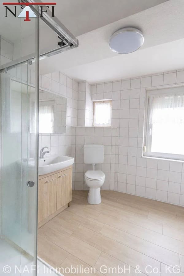 Immobilie in Urbach - ** Immobilienperle in bester Lage: Mehrfamilienhaus mit riesigem Grundstück und 3 Garagen ** - Bild 4