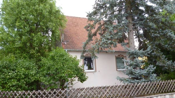 Immobilie in Postbauer-Heng - Kleines Häuschen zentral gelegen mit Garten und Garage.  - Bild 0