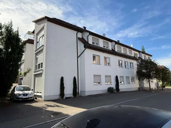 Immobilie in Krauchenwies - Kapitalanleger aufgepasst! Gut vermietete 2,5 Zimmer Wohnung mit Balkon - Bild 3