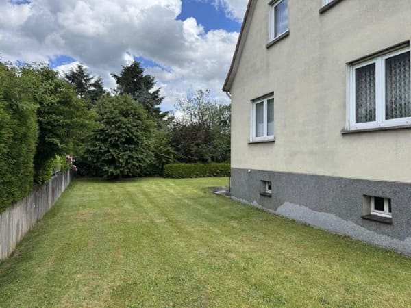 Immobilie in Biedenkopf - Einfamilienhaus mit ebenem Grundstück in Biedenkopf! - Bild 2