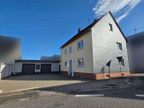 Immobilie in Beltheim - Liebevoll saniertes SCHMUCKSTÜCK für naturverbundene HUNSRÜCK-LIEBHABER zu verkaufen! - Bild 1