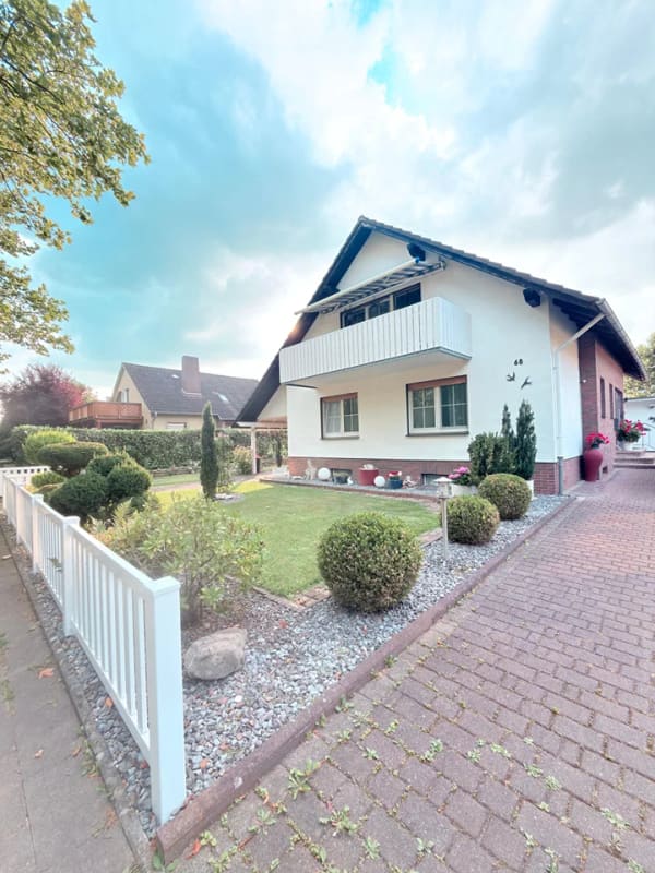 Immobilie in Preußisch Oldendorf - Zweifamilienhaus in Bad Holzhausen - Bild 1