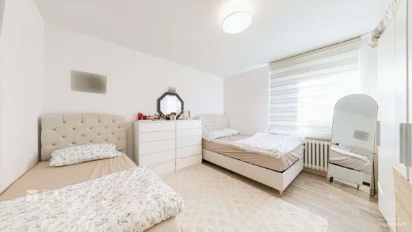 Immobilie in Wesseling - Familienfreundliche 3-Zimmer-Eigentumswohnung mit Balkon, Stellplatz & Aufzug in Wesseling - Bild 2