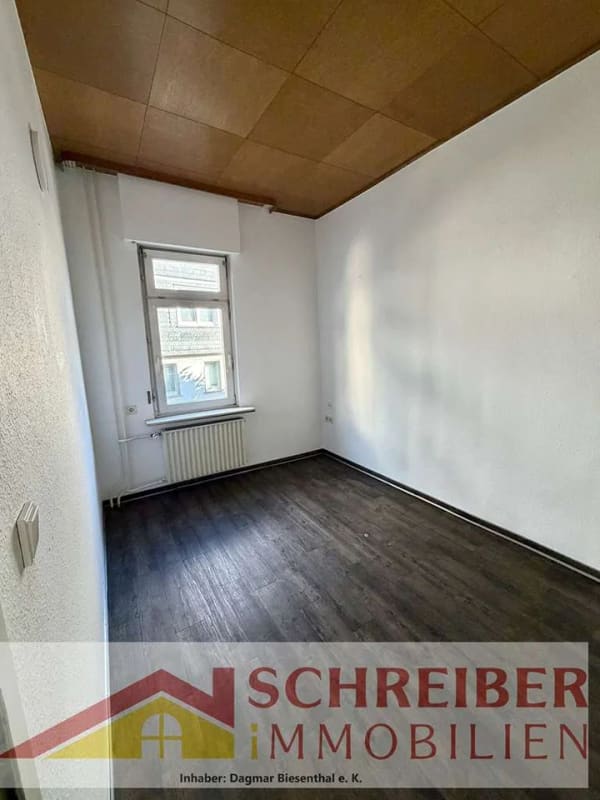 Immobilie in Bad Laasphe - Kaufen, einziehen, wohlfühlen. Renoviertes Haus in der Altstadt mit separatem Garten zu verkaufen - Bild 1