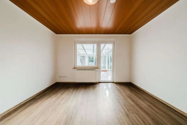 Immobilie in Edewecht - Lichtdurchfluteter Bungalow-Klassiker in begehrter Lage von Edewecht - Bild 3
