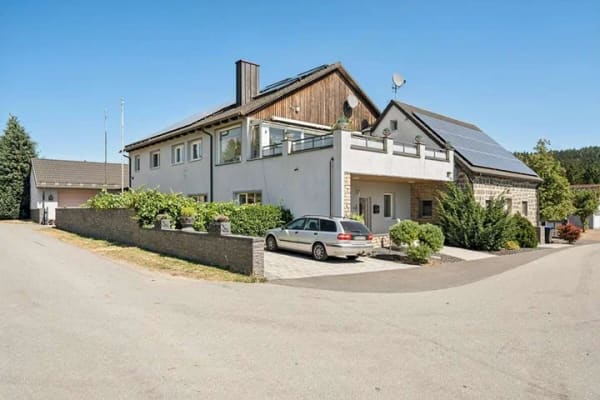 Immobilie in Georgenberg - Provisionsfrei – Großzügiges Wohn- und Geschäftshaus mit moderner Hauptwohnung und Lagerhalle - Bild 0