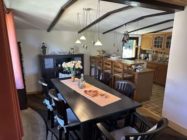 Immobilie in Langelsheim - Offene Galerie trifft Harzpanorama – Maisonette mit Kamin & zwei Balkonen - Bild 3