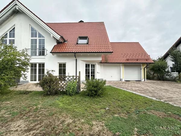 Immobilie in Lautrach - *Charmante Doppelhaushälfte mit ausgebauter Galerie und Süd-Terrasse in Lautrach!* - Bild 0